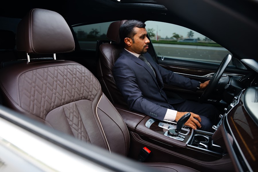 Fly on Wheels Luxury Limousine Abu Dhabi — photo 3