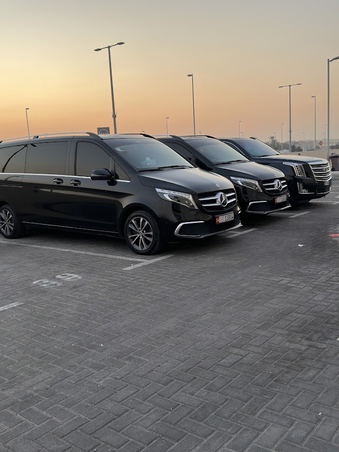 TOP CLASS LIMO TRANSPORTATION VIA LUXIRIOUS CARS — photo 2
