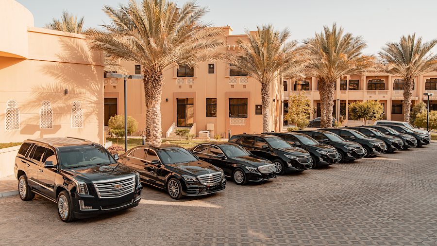TOP CLASS LIMO TRANSPORTATION VIA LUXIRIOUS CARS — photo 4