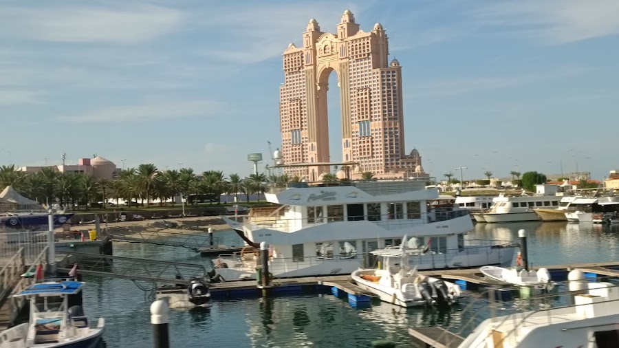 Abu Dhabi Dhow cruise — photo 2