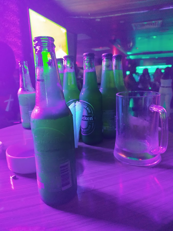 CLUB AFRO WOOD LOUNGE BAR — photo 3