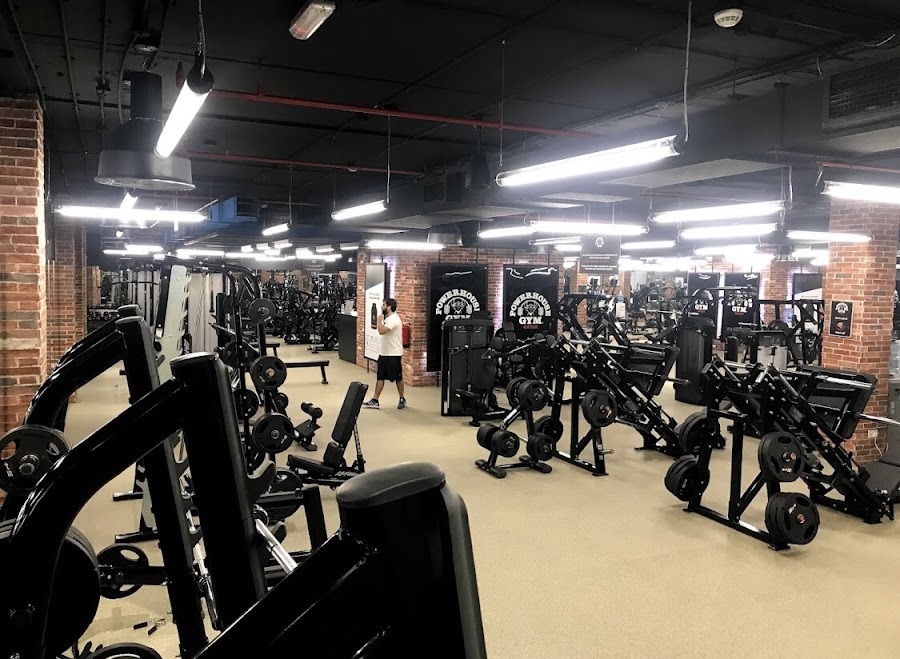 Powerhouse Gym Salwa Qatar باورهاوس جيم طريق سلوى — photo 4