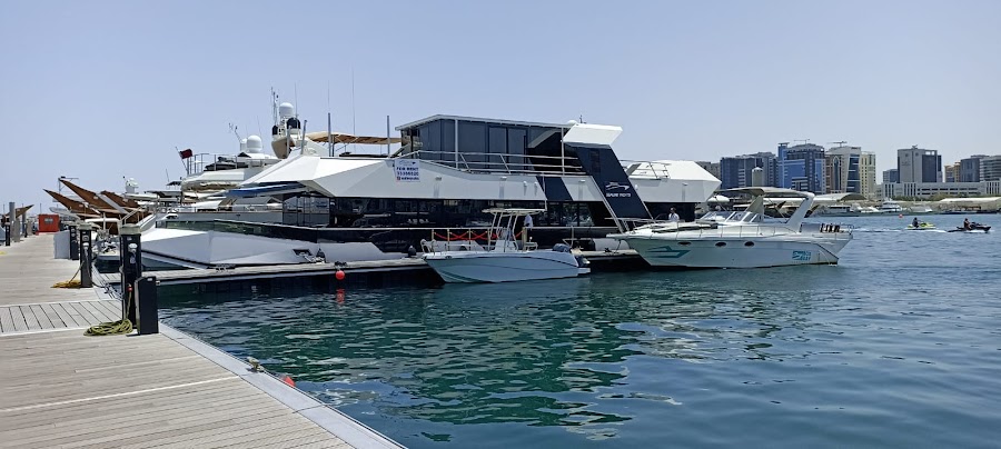 Sealine Yachts — photo 4
