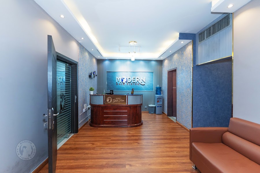 Modern Hair Fixing - Dubai مودرن لتركيب الشعر — photo 4