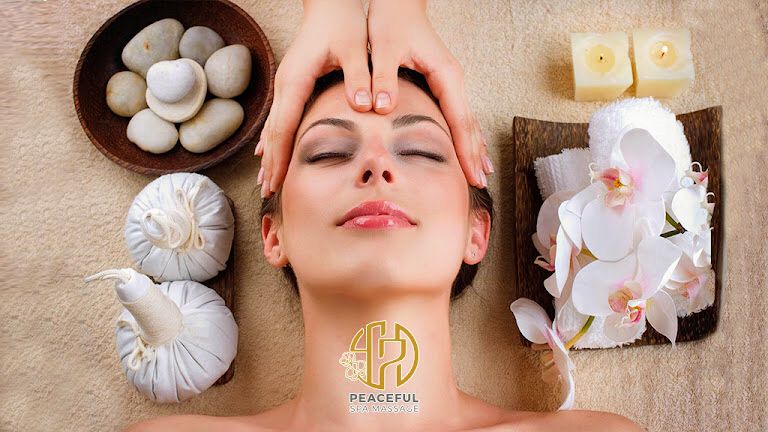 Peaceful Spa Massage — photo 5