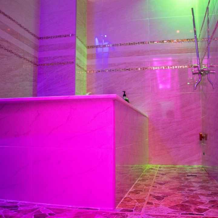 Glow Massage Center | Spa - Motor City — photo 4