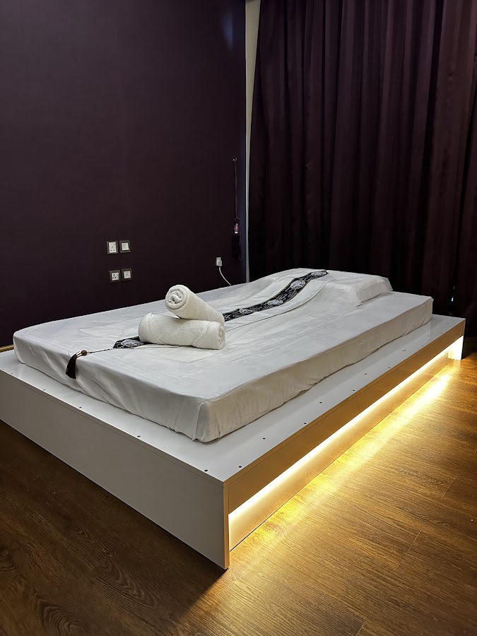 KQ Spa and Massage Center