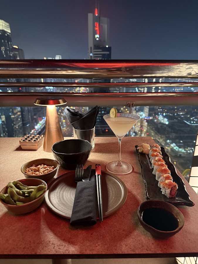 Level 43 Sky Lounge — photo 5