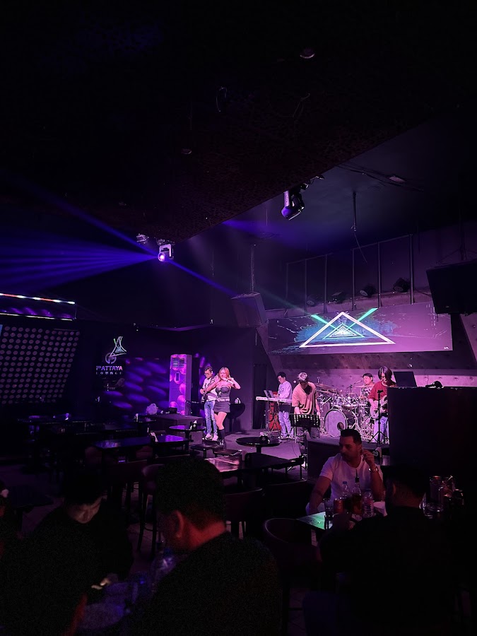 Pattaya Lounge (Club 10)
