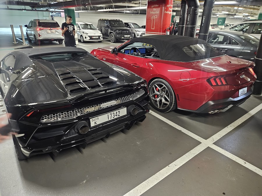 Brook Drive - Luxury Car Rental Dubai — photo 4