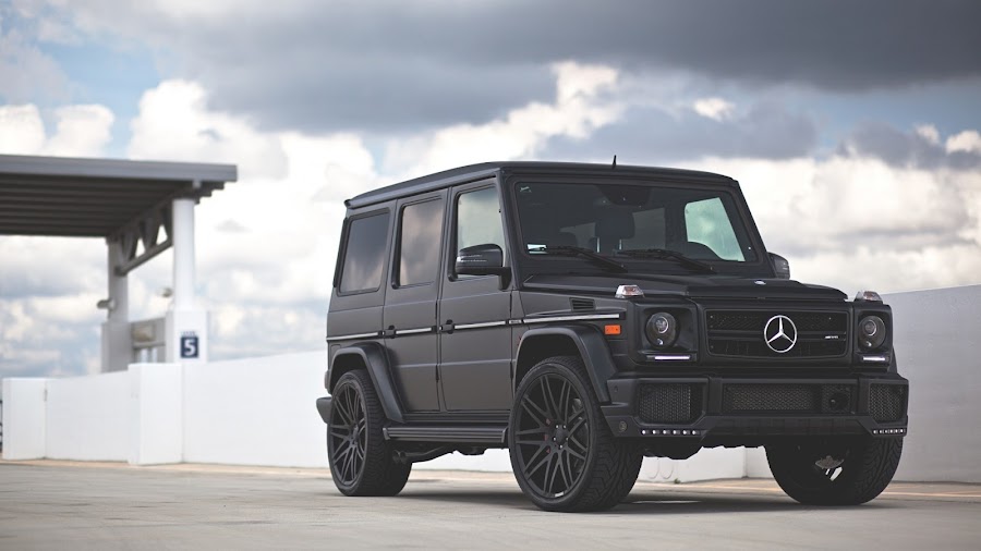 Leon Car Rental - Luxury & Sports Car Rental in Dubai
