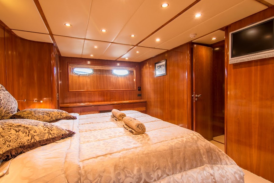 Wazhir.com - Yacht Rental Dubai — photo 5