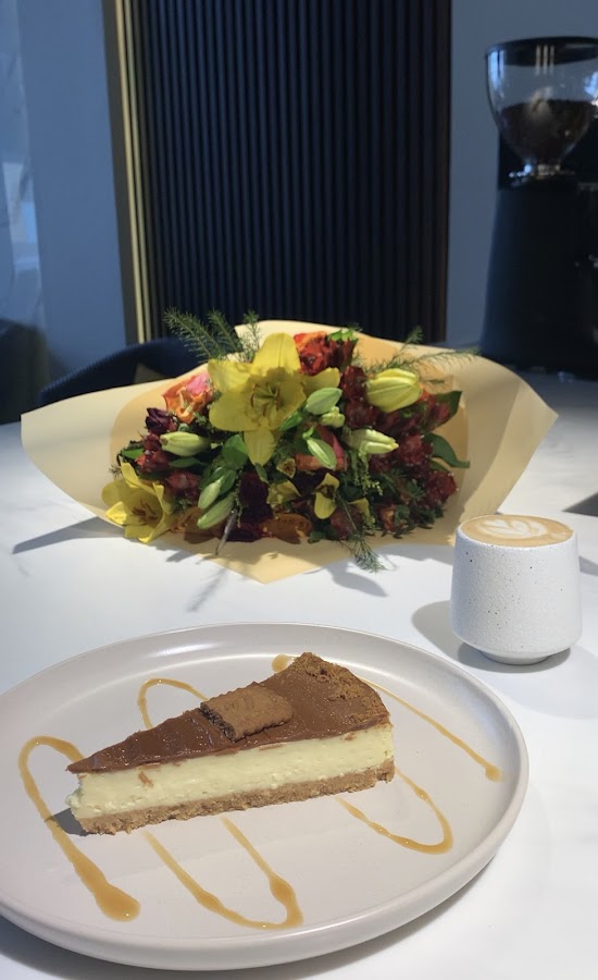 NY LOUNGE
