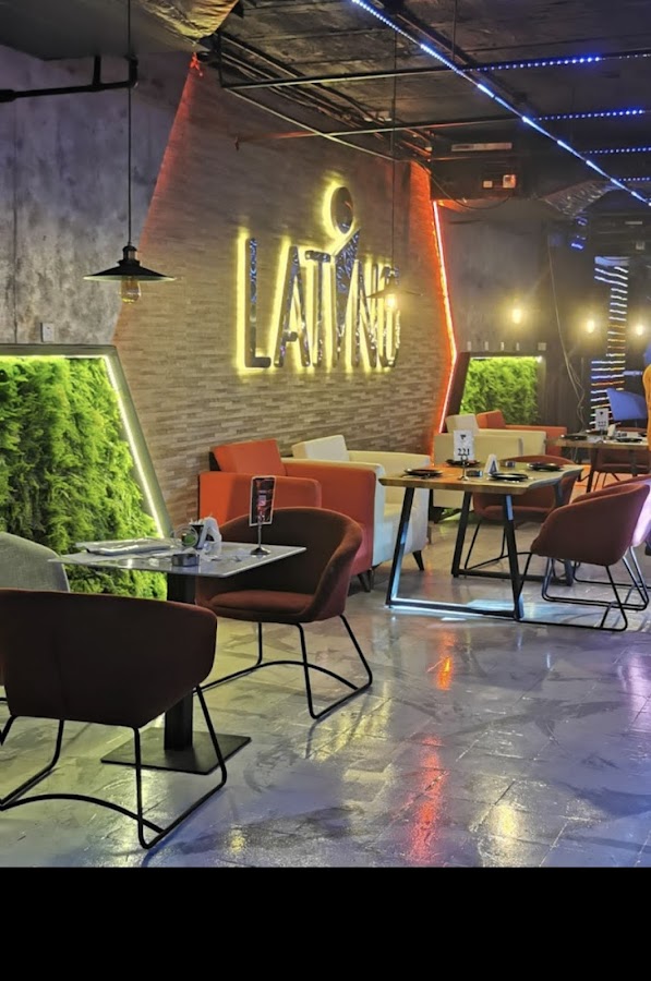 LATINO LOUNGE — photo 2