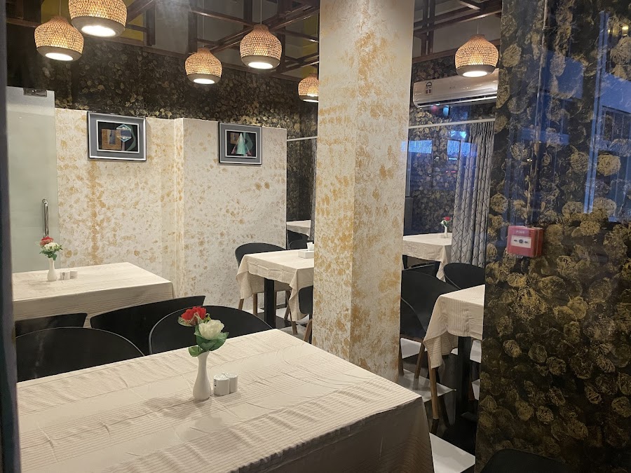 Bab al Bahrain restaurant — photo 3