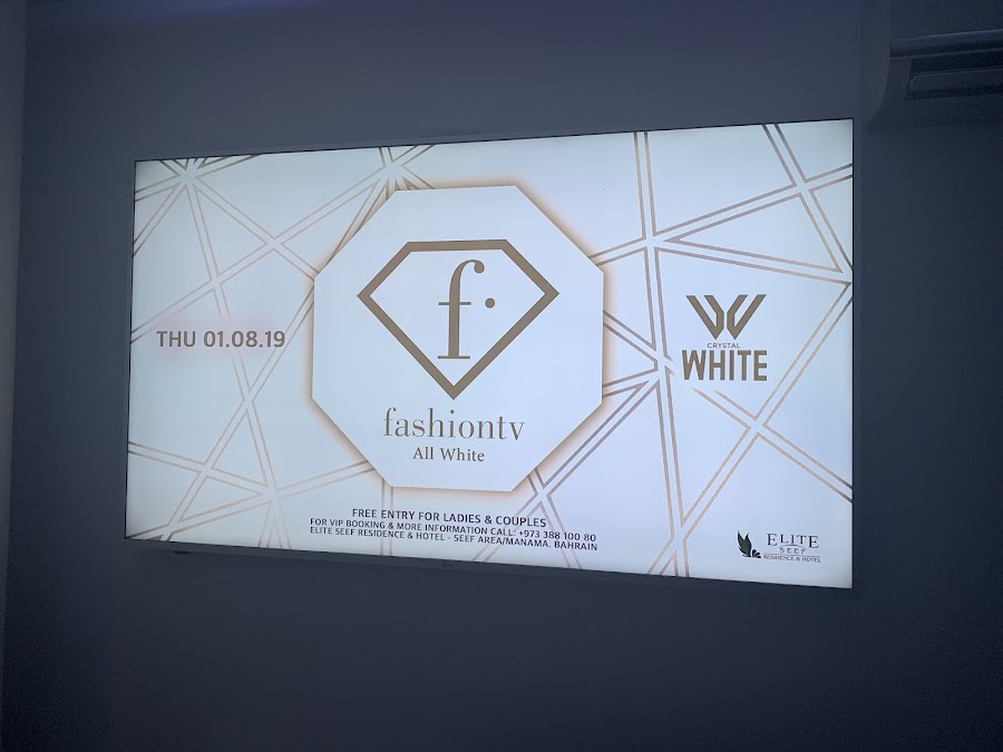 CLUB WHITE — photo 2