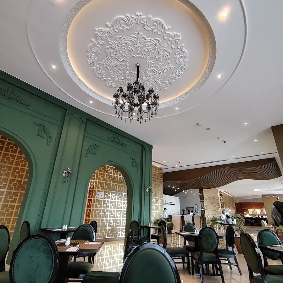 Cucina Italian Restaurant & Café — photo 2
