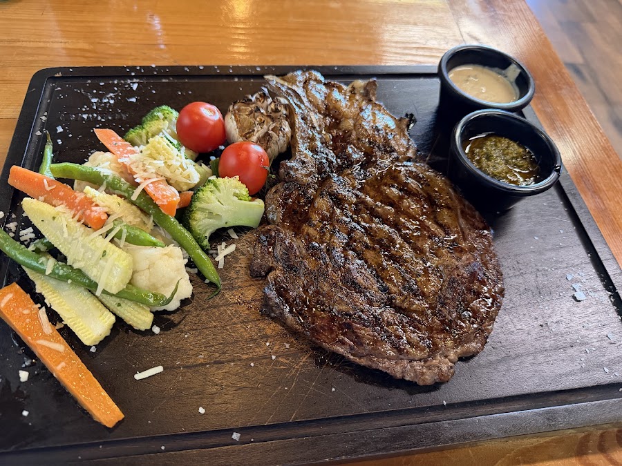 Cowboy Steakhouse مطعم كاوبوي ستيك هاوس — photo 4