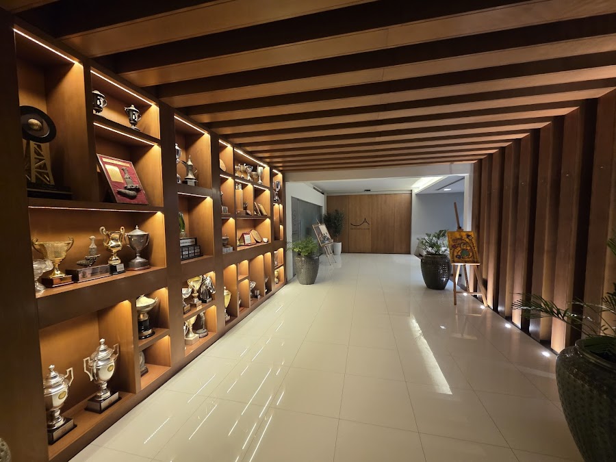 JAL Restaurant & Lounge — photo 3