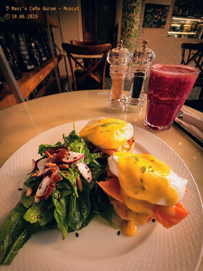 Mani's Cafe Qurum — photo 2