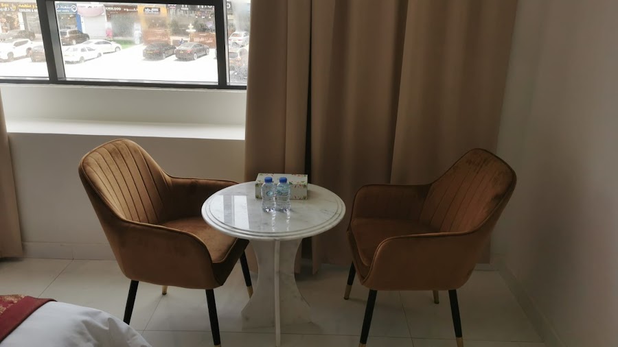 Liza Hotel
