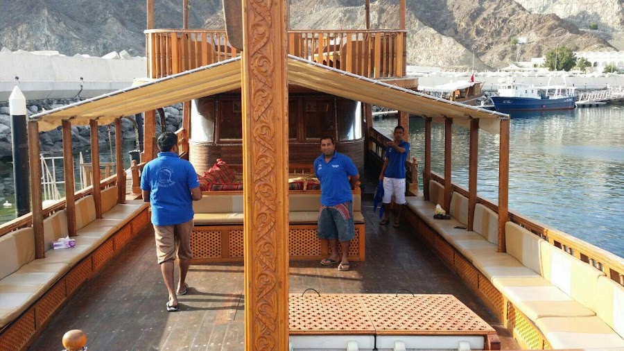 Dhow Cruise in Muscat Oman — photo 4