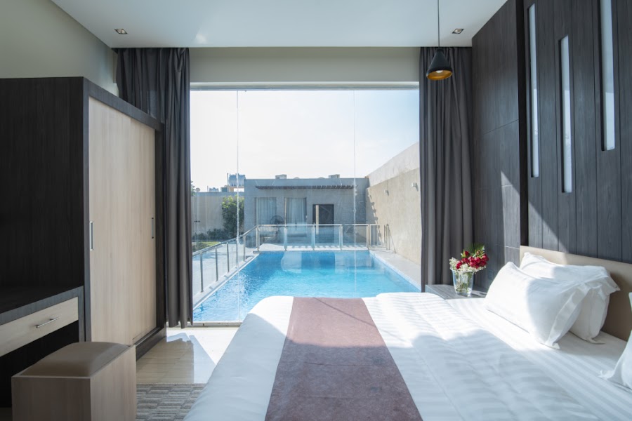The Corner Resort
