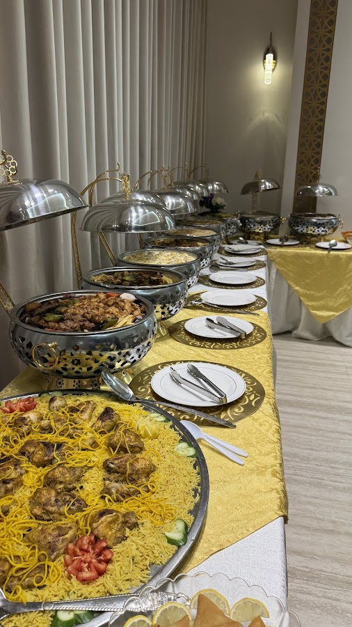 Restaurants reported the evening of concerts and open buffet — photo 2