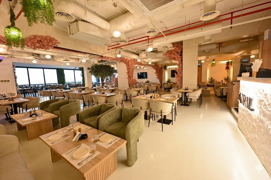 Avril Resto Cafe — photo 4