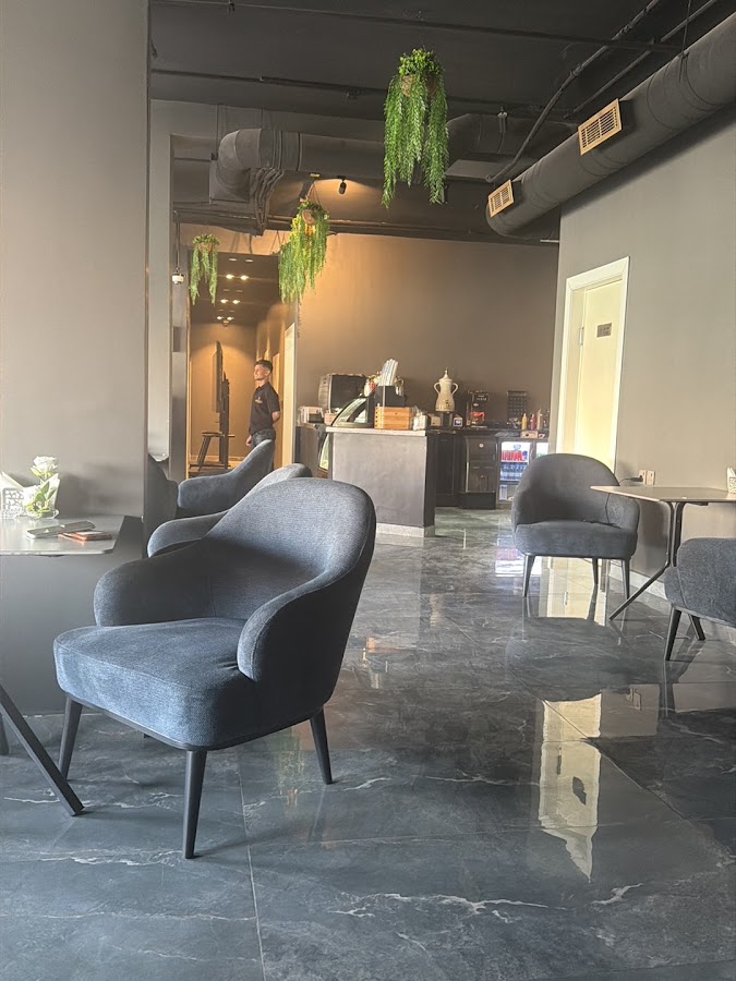Aliqaa lounge | اللقاء لاونج — photo 4
